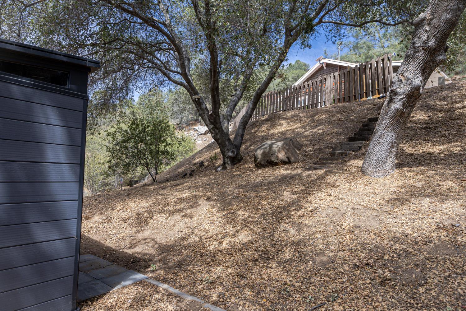 44041 Trabuco Rd, Coarsegold, CA 93614