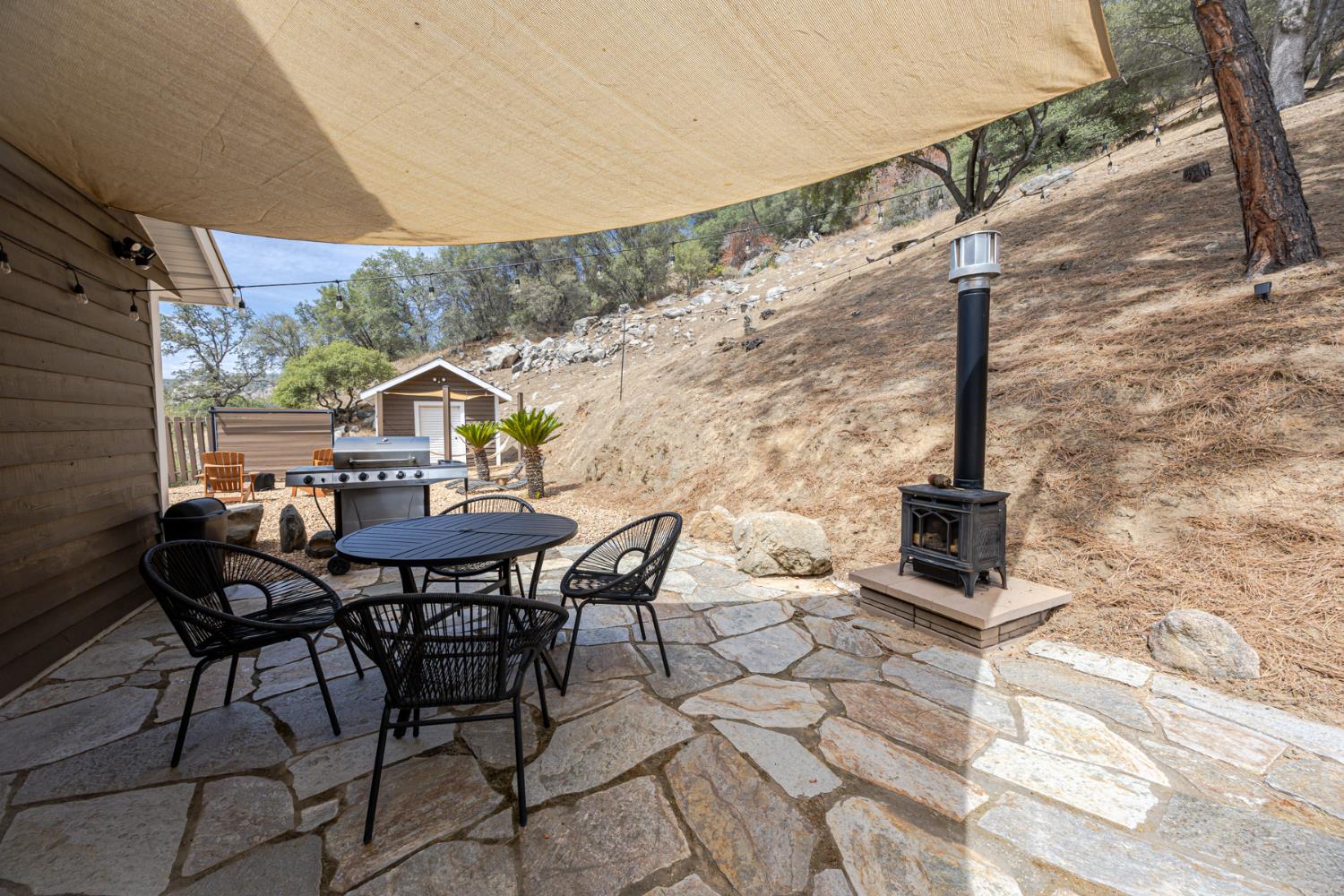 44041 Trabuco Rd, Coarsegold, CA 93614