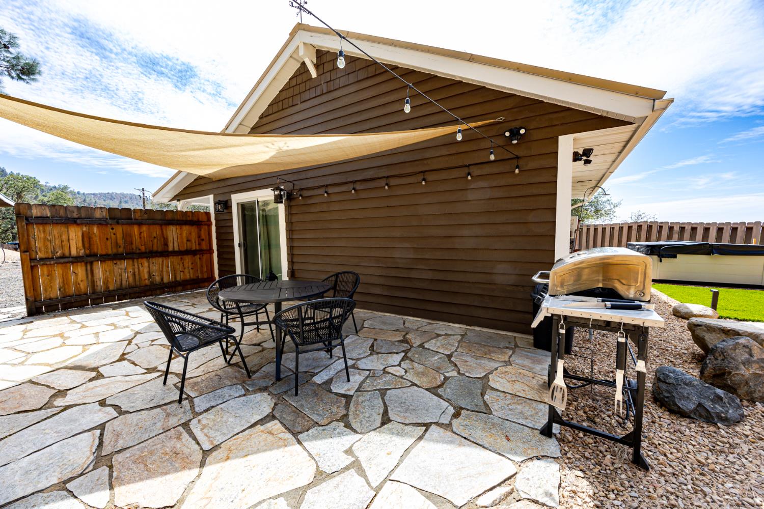 44041 Trabuco Rd, Coarsegold, CA 93614