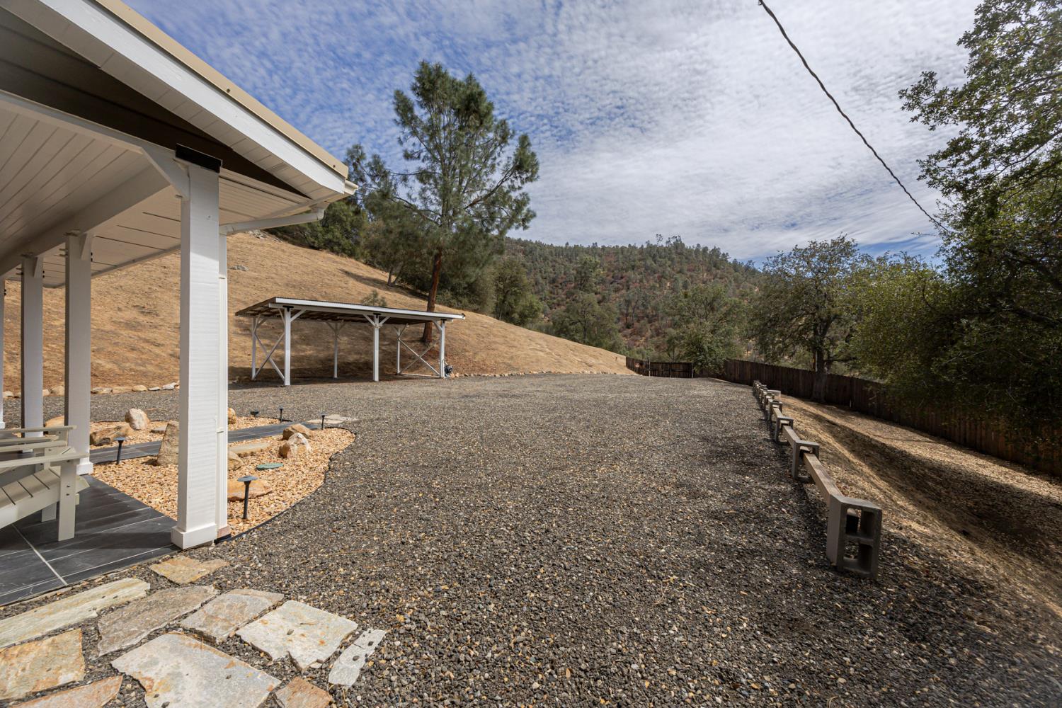 44041 Trabuco Rd, Coarsegold, CA 93614