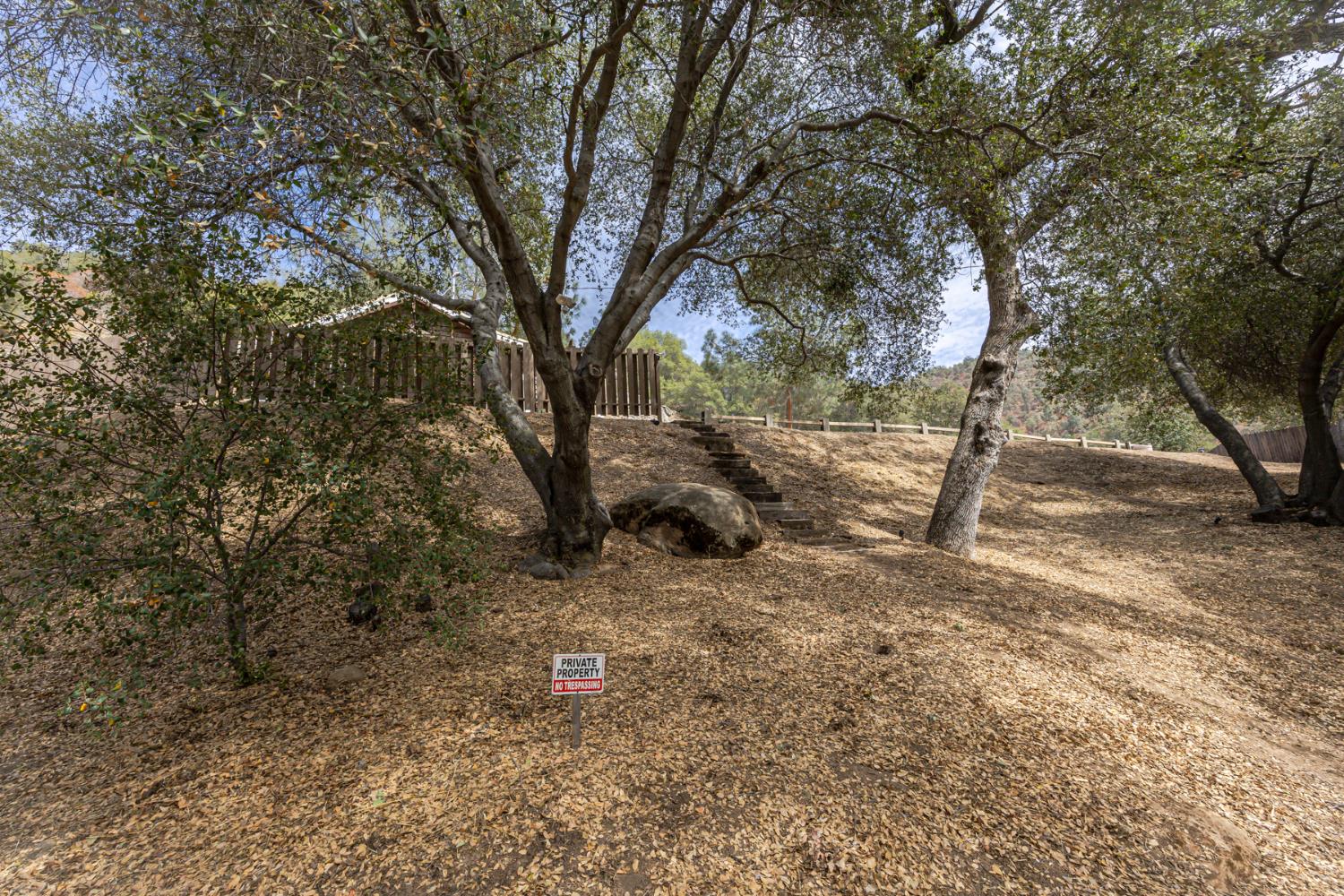 44041 Trabuco Rd, Coarsegold, CA 93614