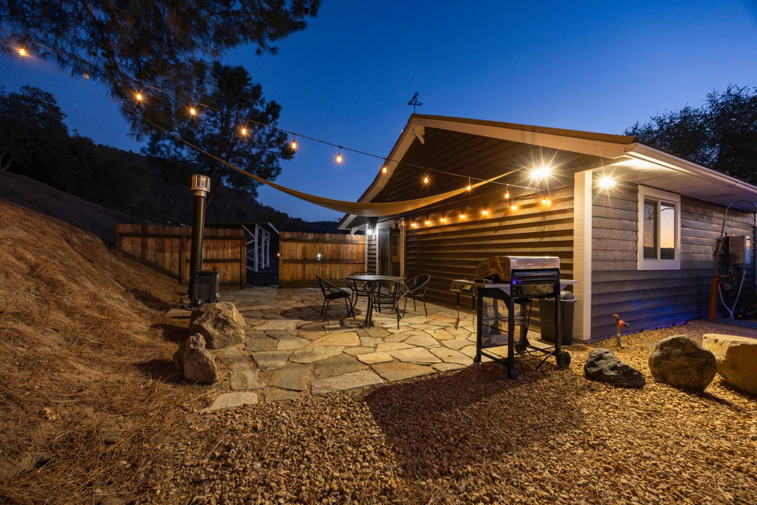 44041 Trabuco Rd, Coarsegold, CA 93614