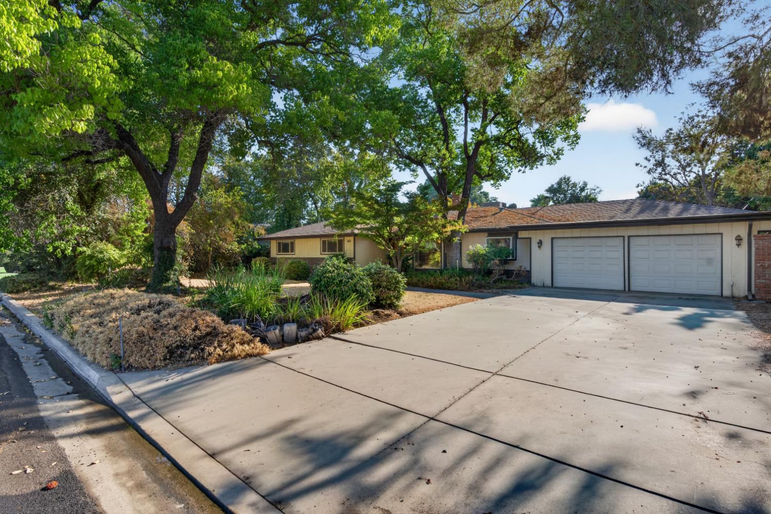 5646 N Lafayette Ave, Fresno, CA 93711