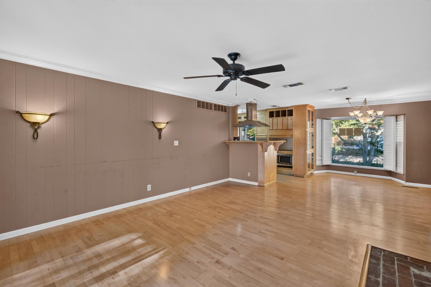 5646 N Lafayette Ave, Fresno, CA 93711