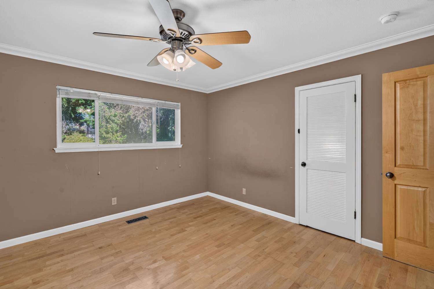 5646 N Lafayette Ave, Fresno, CA 93711