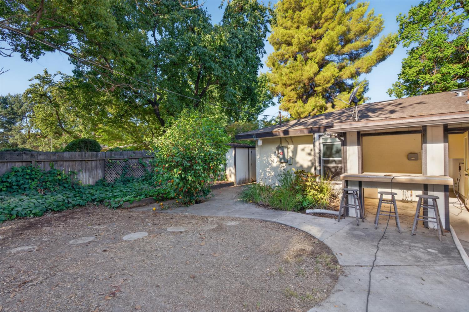 5646 N Lafayette Ave, Fresno, CA 93711