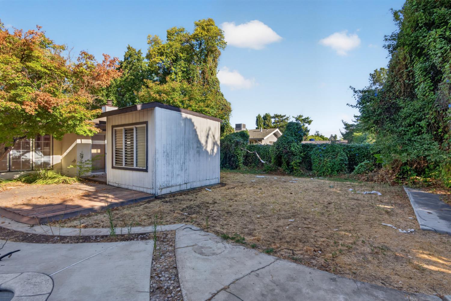 5646 N Lafayette Ave, Fresno, CA 93711