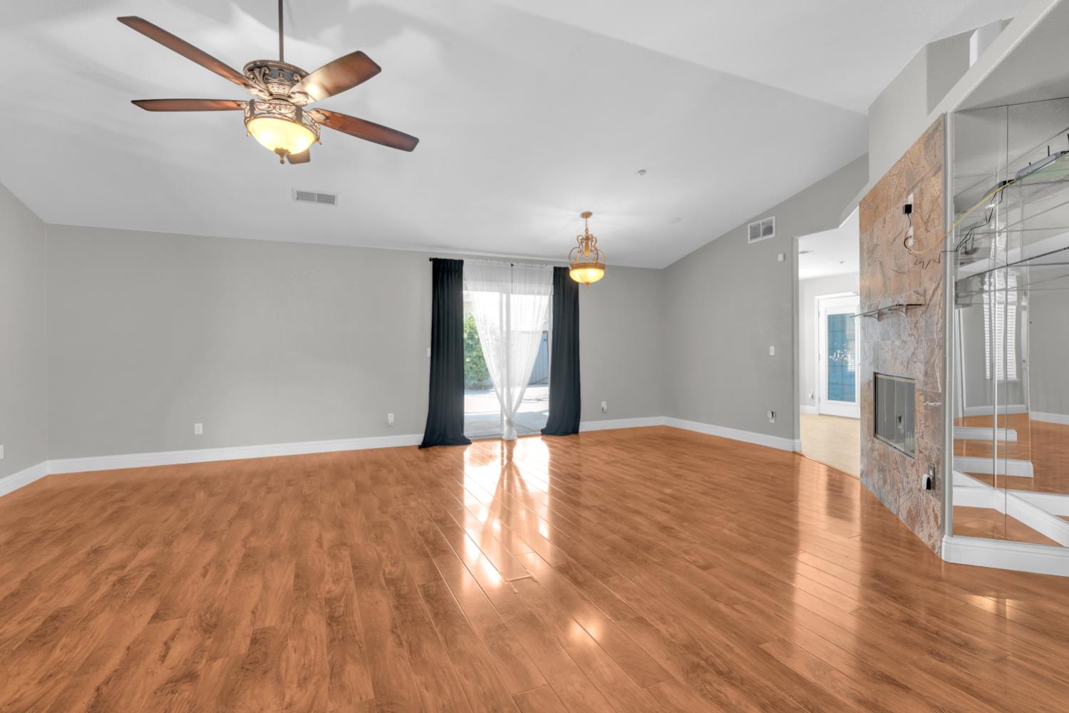 6205 W San Ramon Ave, Fresno, CA 93723
