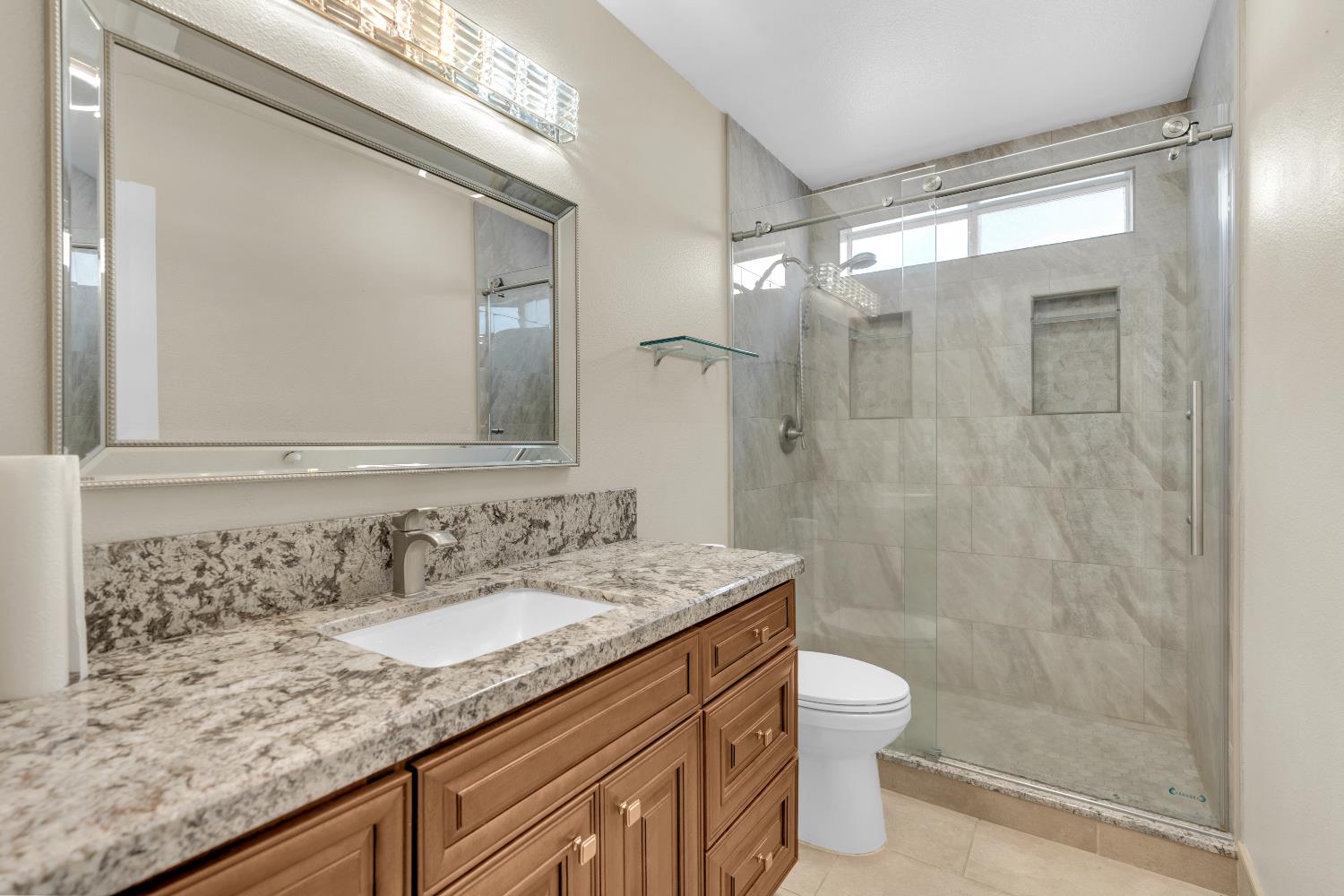 6205 W San Ramon Ave, Fresno, CA 93723