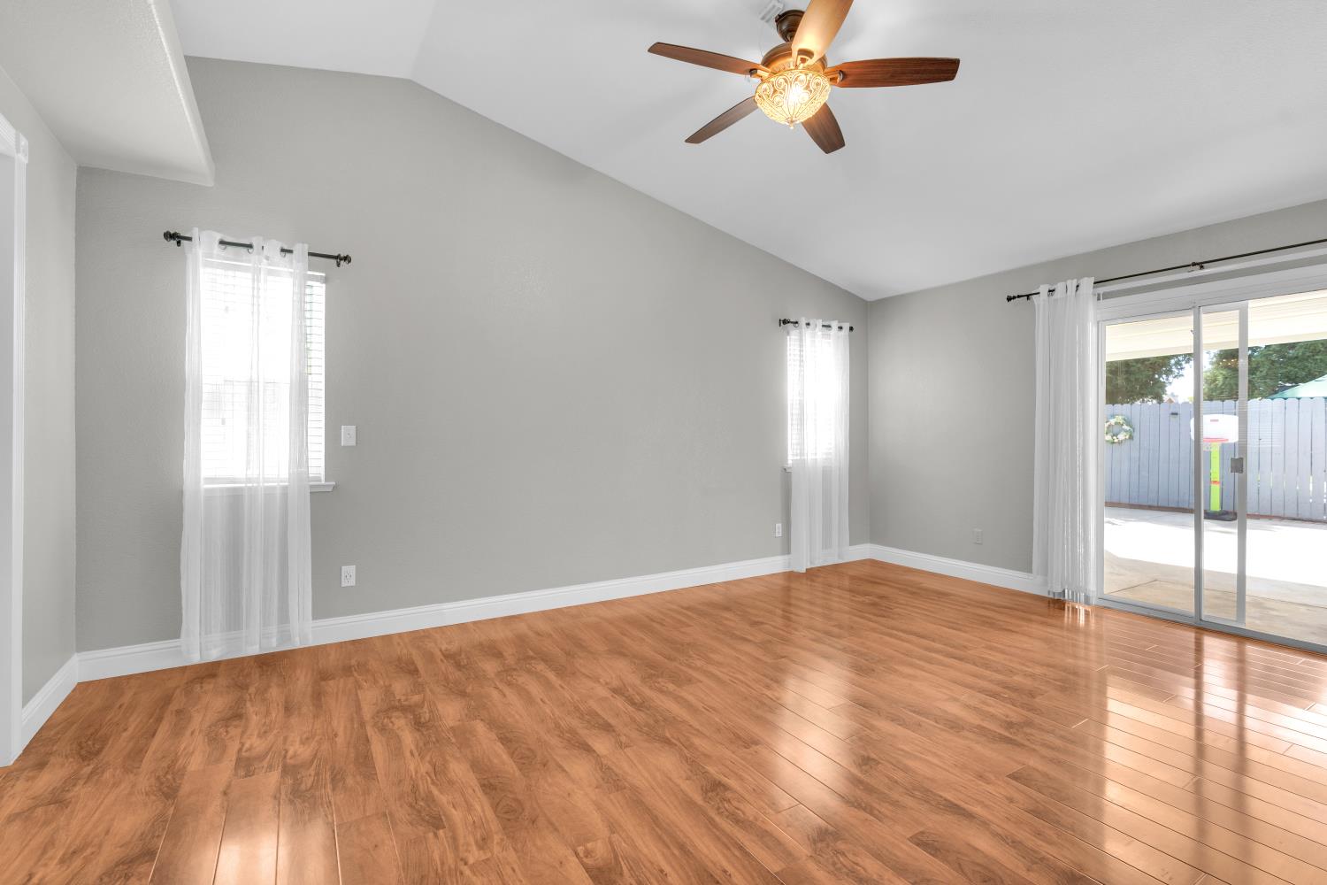 6205 W San Ramon Ave, Fresno, CA 93723