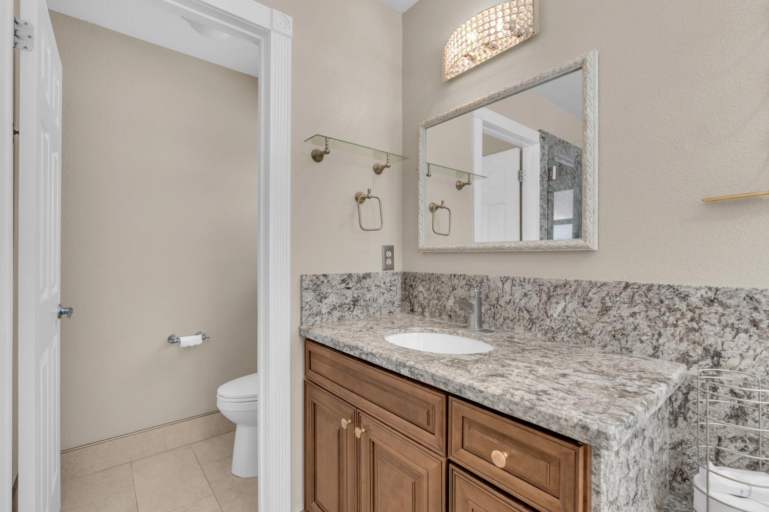 6205 W San Ramon Ave, Fresno, CA 93723
