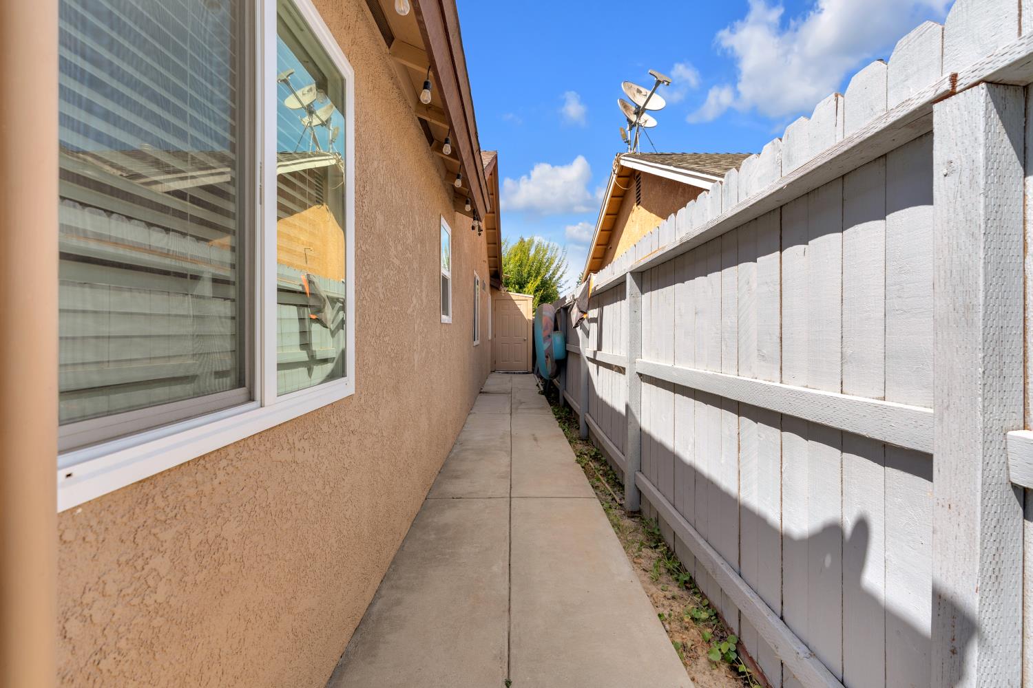 6205 W San Ramon Ave, Fresno, CA 93723