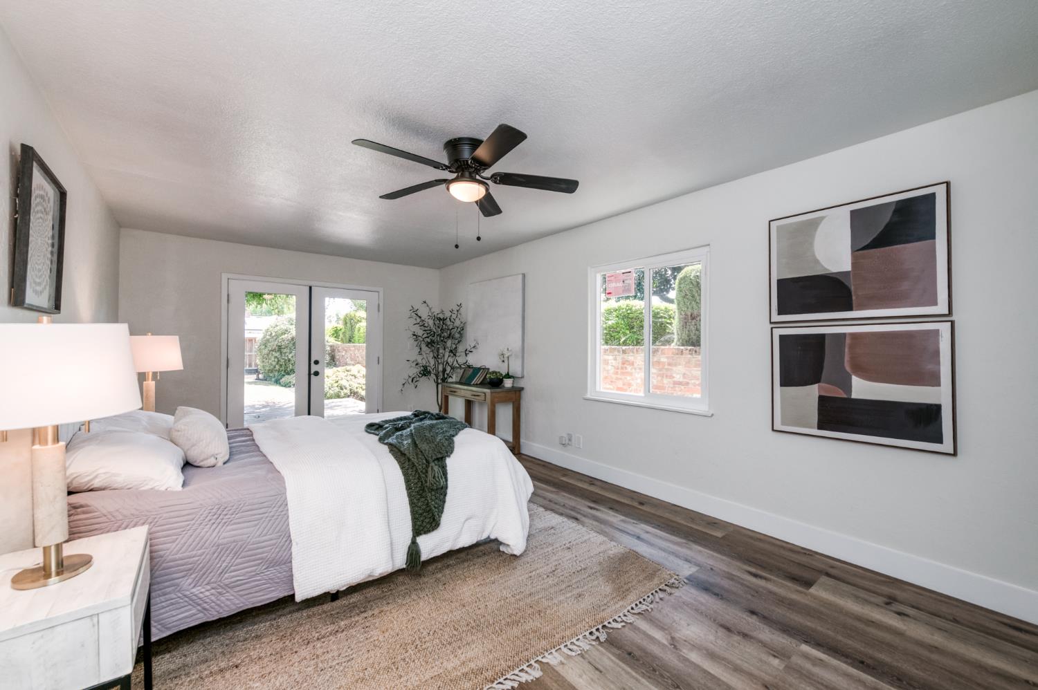 144 E Robinson Ave, Fresno, CA 93704