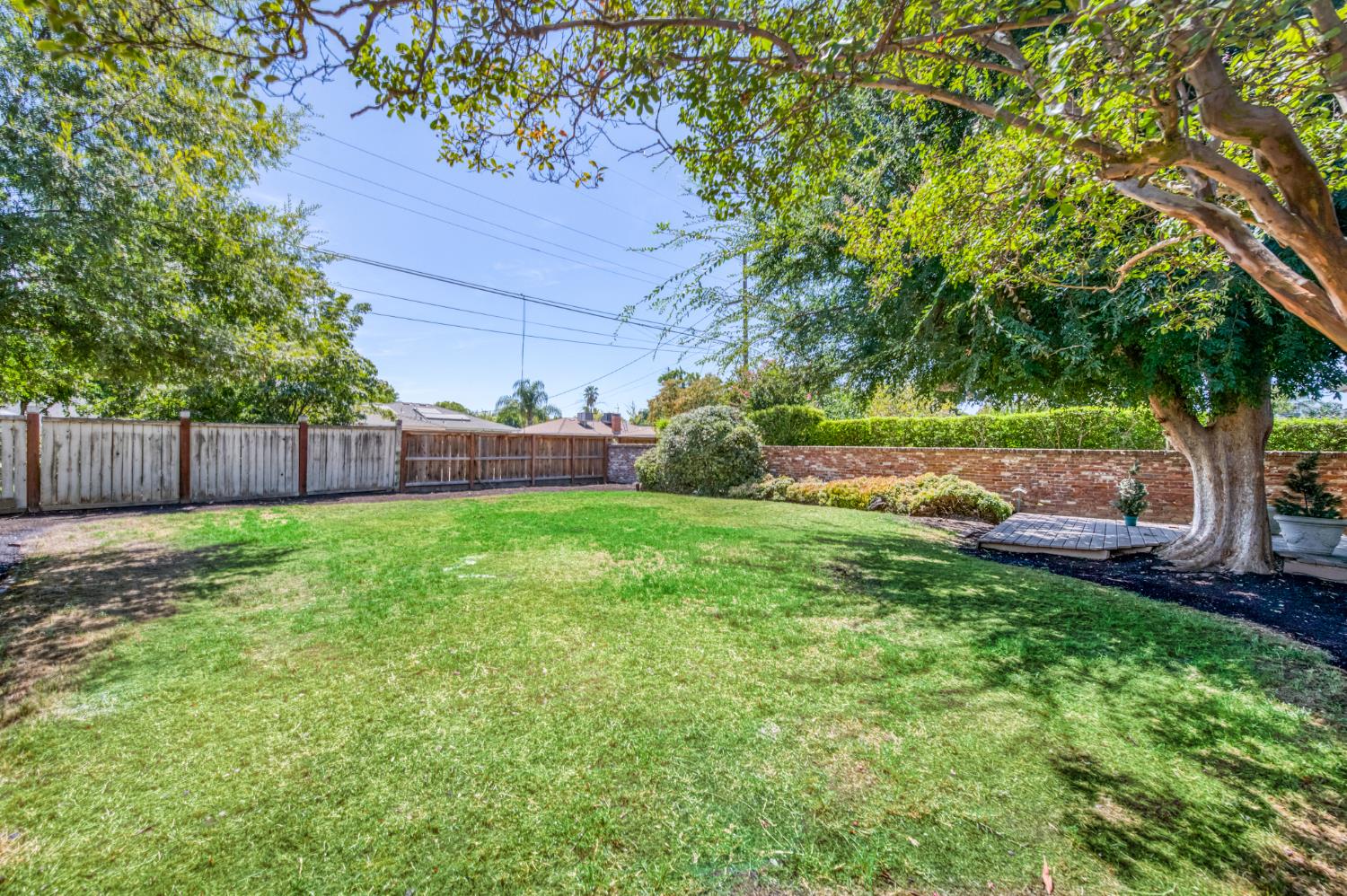144 E Robinson Ave, Fresno, CA 93704