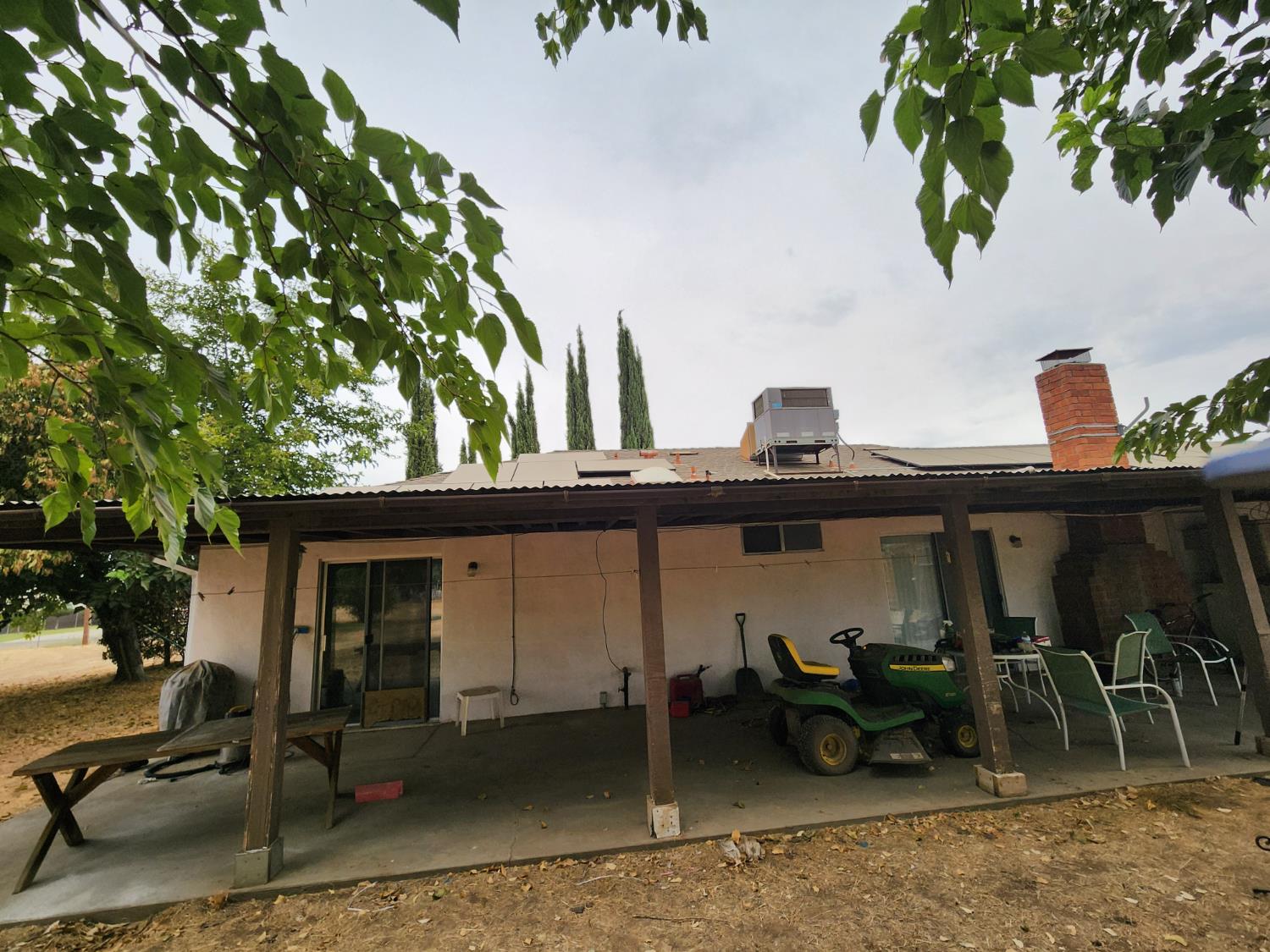 24624 Tropical Dr, Madera, CA 93638