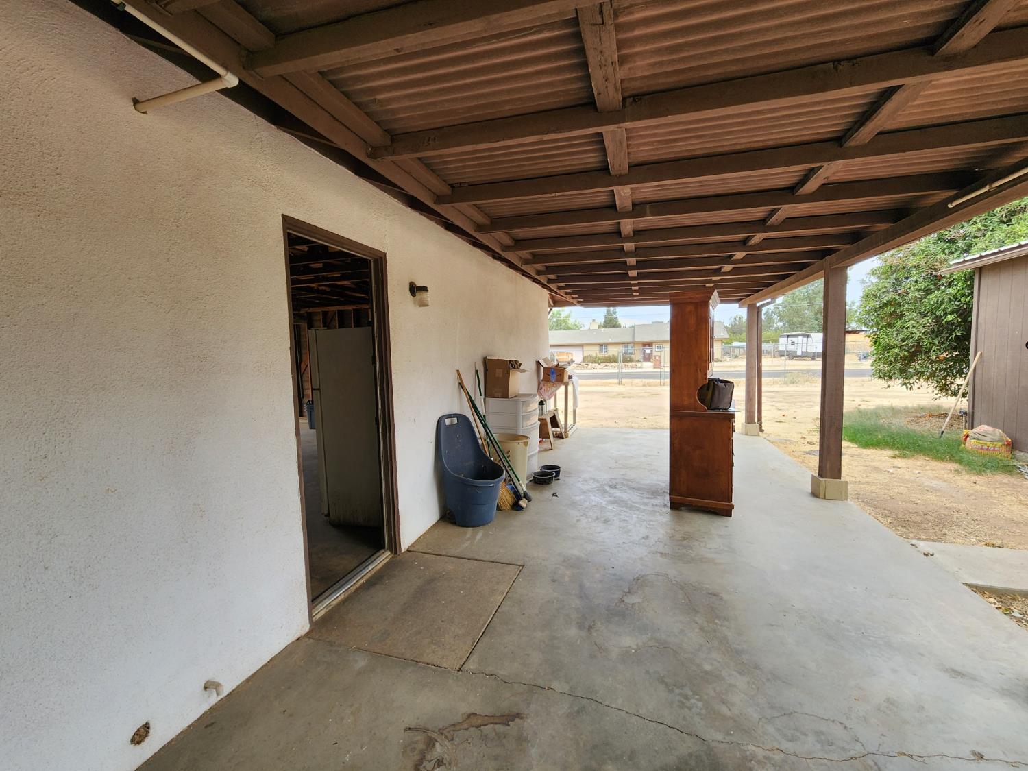 24624 Tropical Dr, Madera, CA 93638