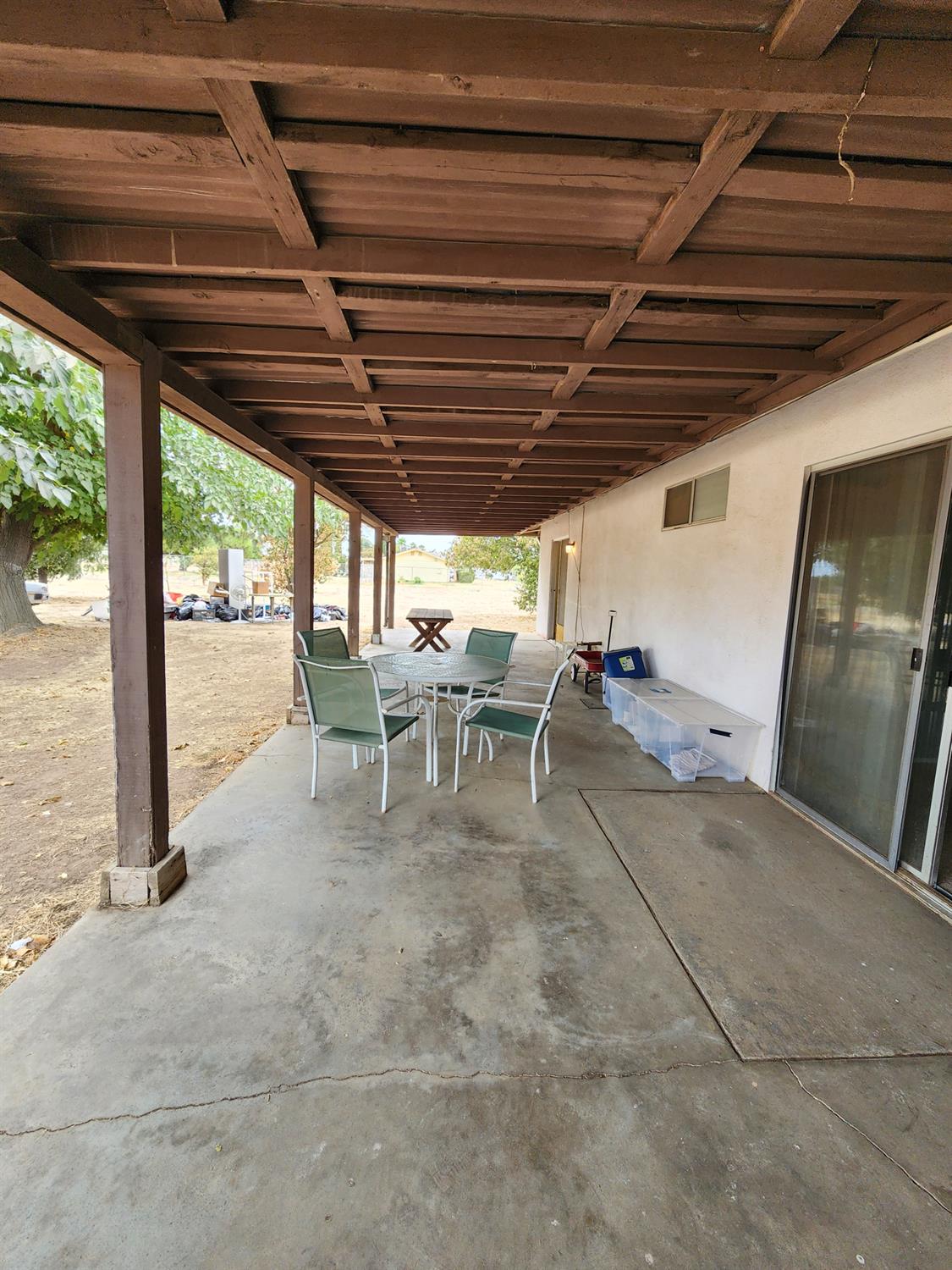 24624 Tropical Dr, Madera, CA 93638