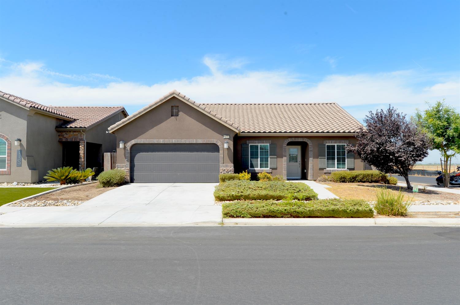 1179 Obsidian Ave, Lemoore, CA 93245