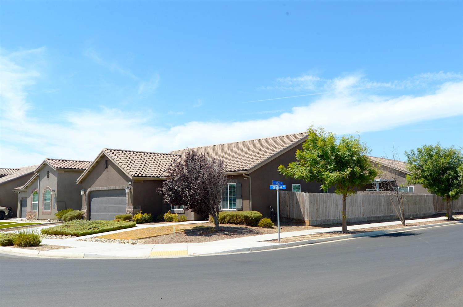 1179 Obsidian Ave, Lemoore, CA 93245