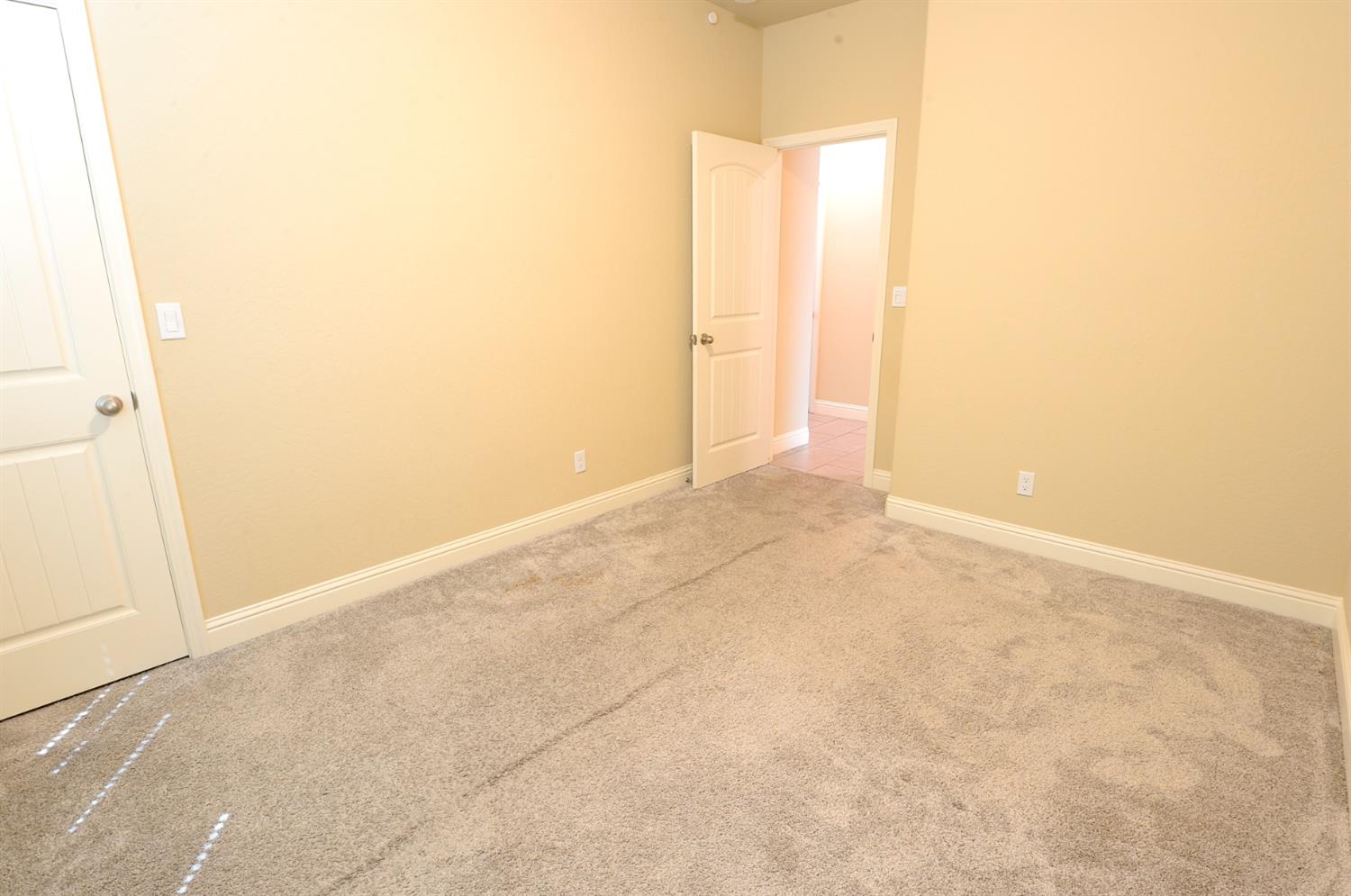 1179 Obsidian Ave, Lemoore, CA 93245
