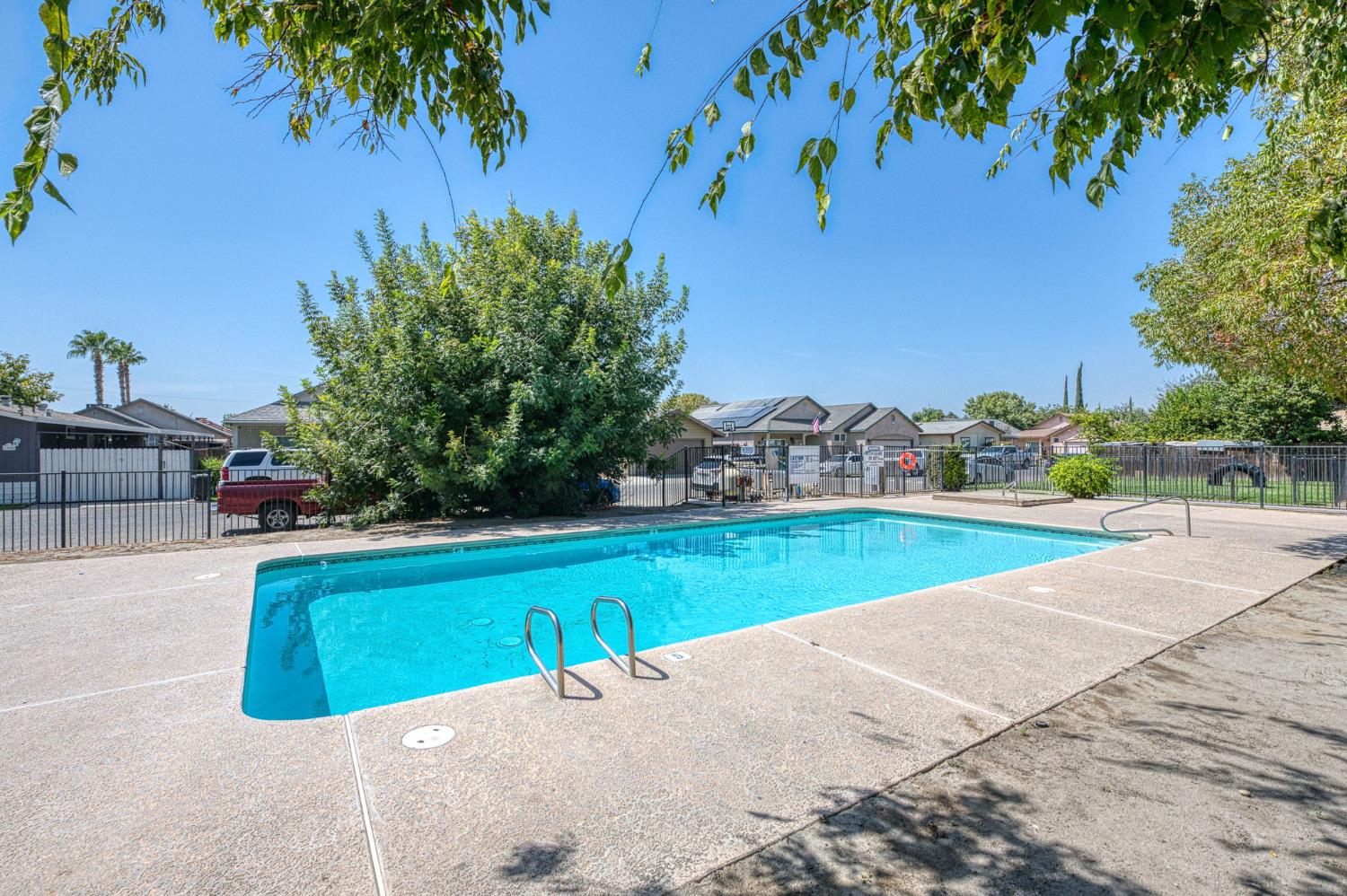 1938 Evergreen Dr, Corcoran, CA 93212