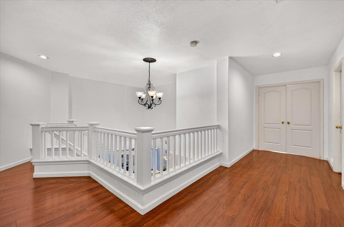 2291 E La Quinta Dr, Fresno, CA 93730
