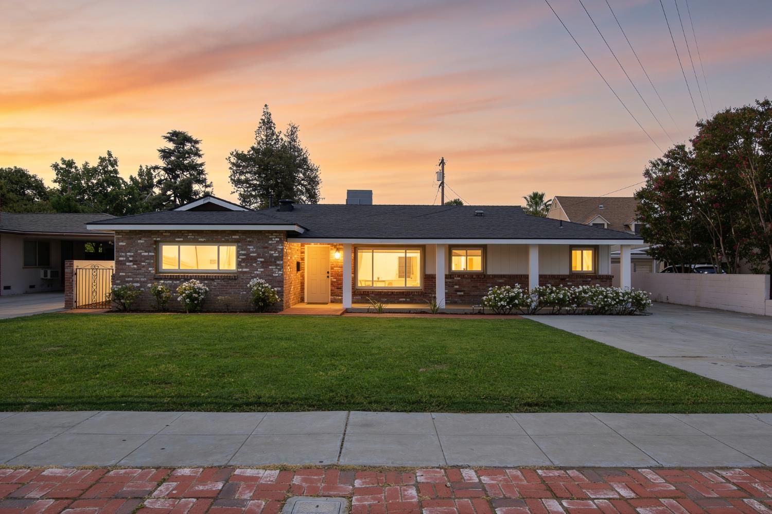 2146 N Maple Ave, Fresno, CA 93703