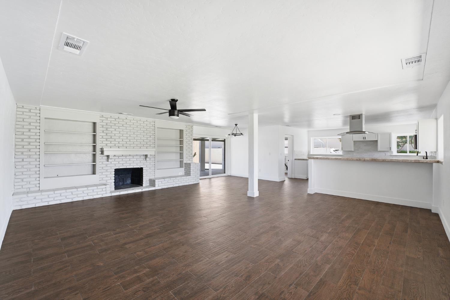 2146 N Maple Ave, Fresno, CA 93703