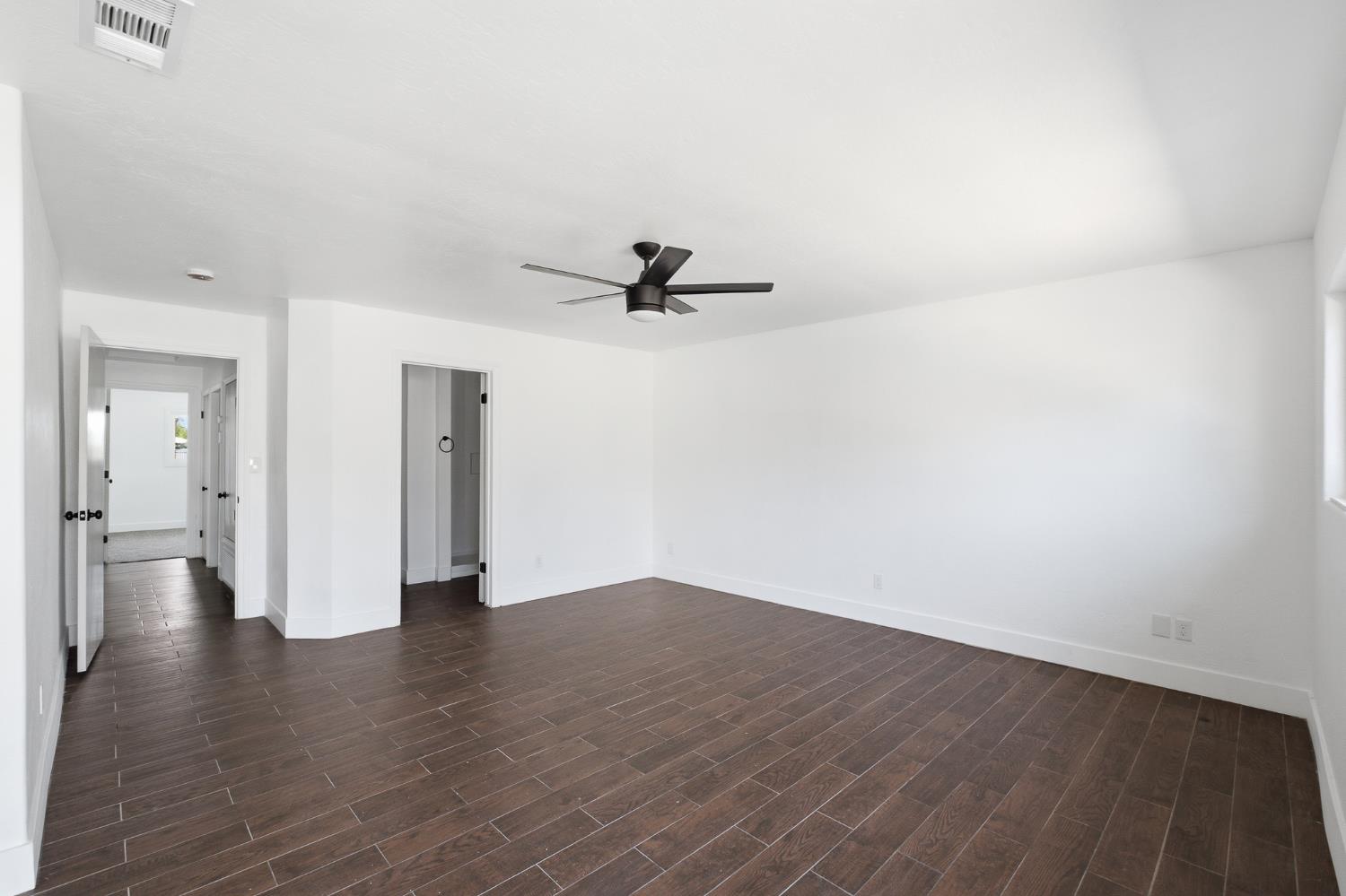 2146 N Maple Ave, Fresno, CA 93703