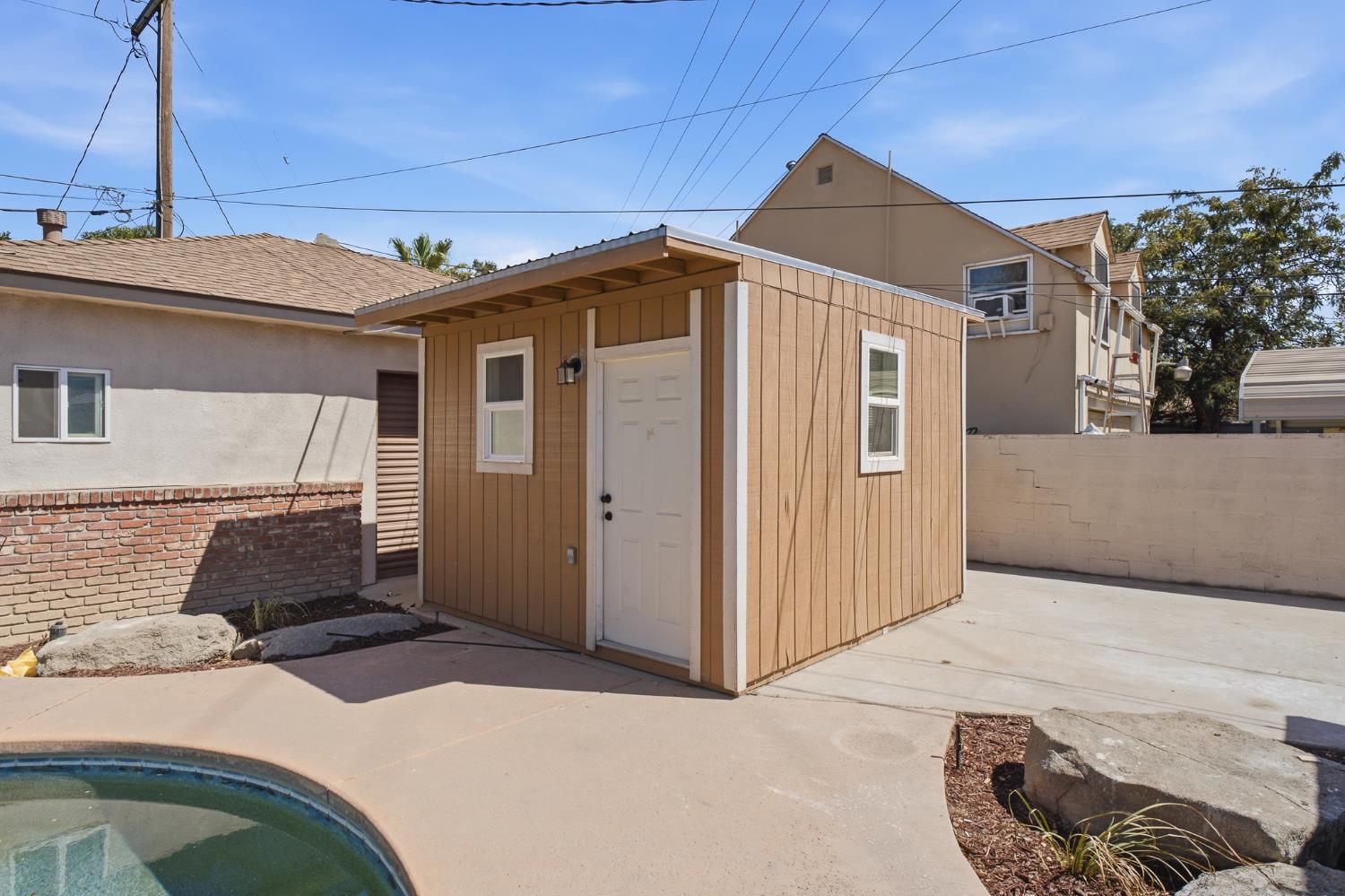 2146 N Maple Ave, Fresno, CA 93703