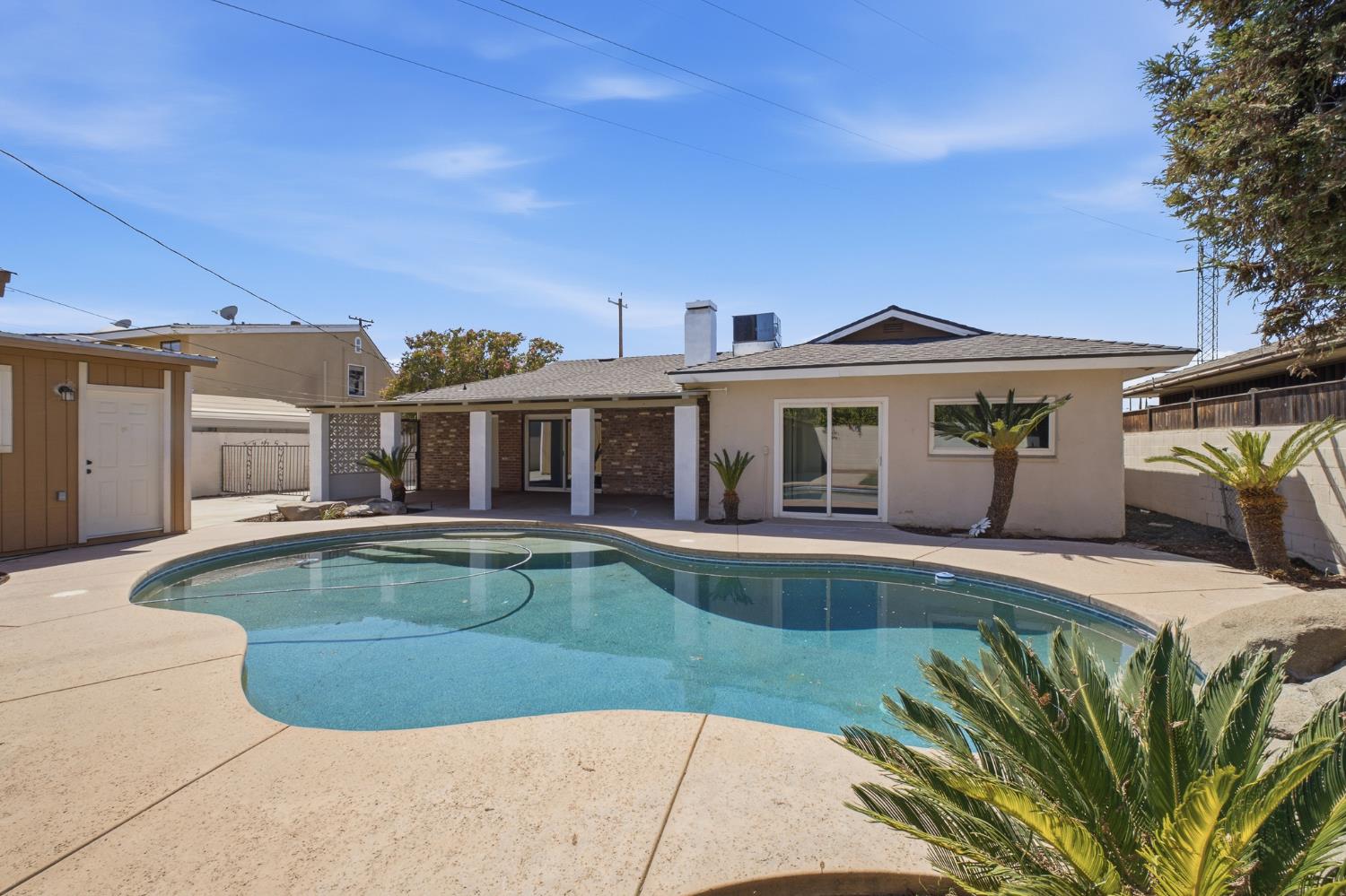 2146 N Maple Ave, Fresno, CA 93703