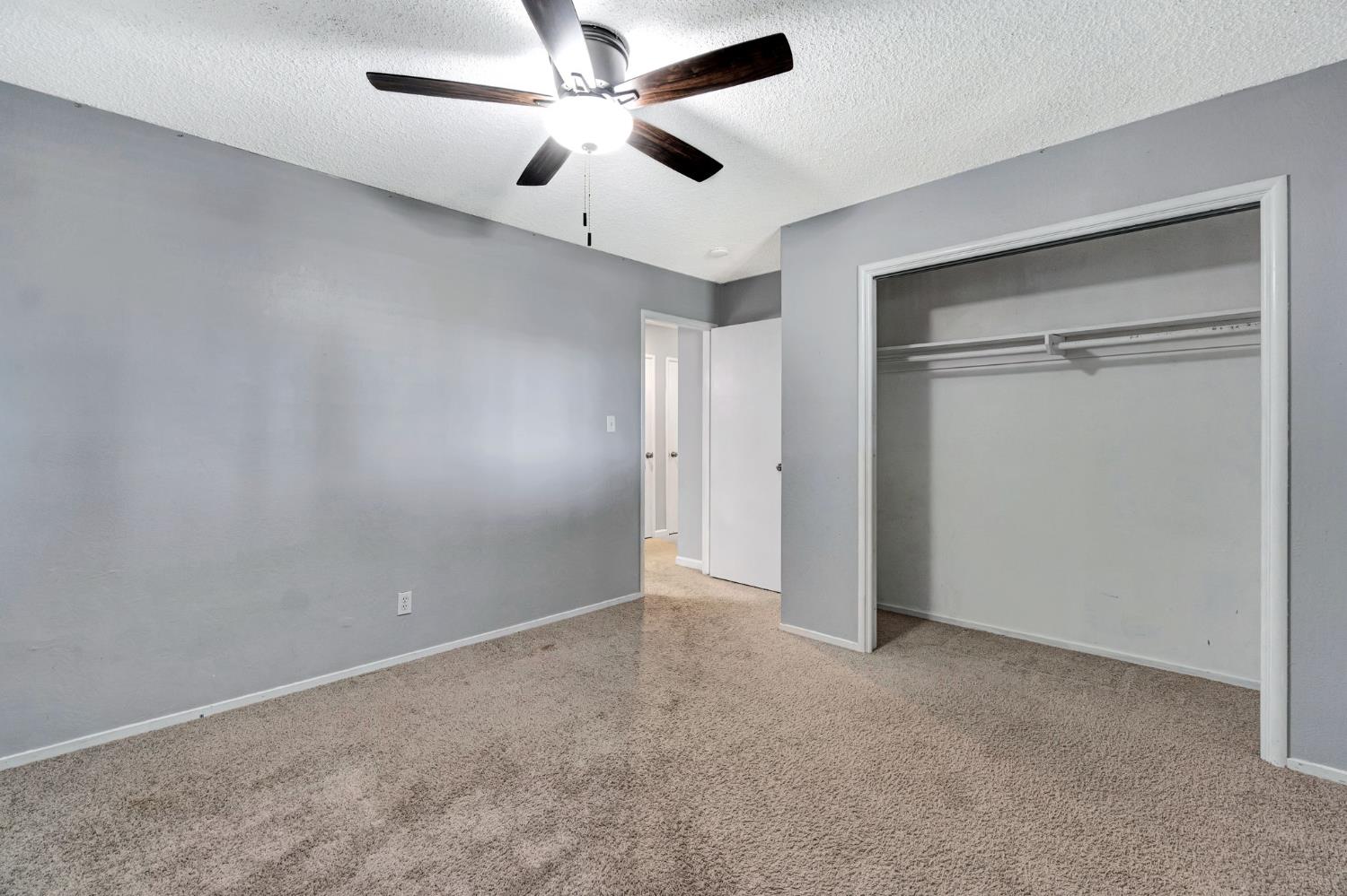 4887 E Pico Ave, Fresno, CA 93726