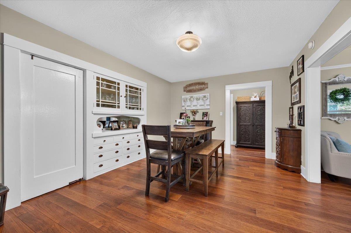 640 E Cambridge Ave, Fresno, CA 93704