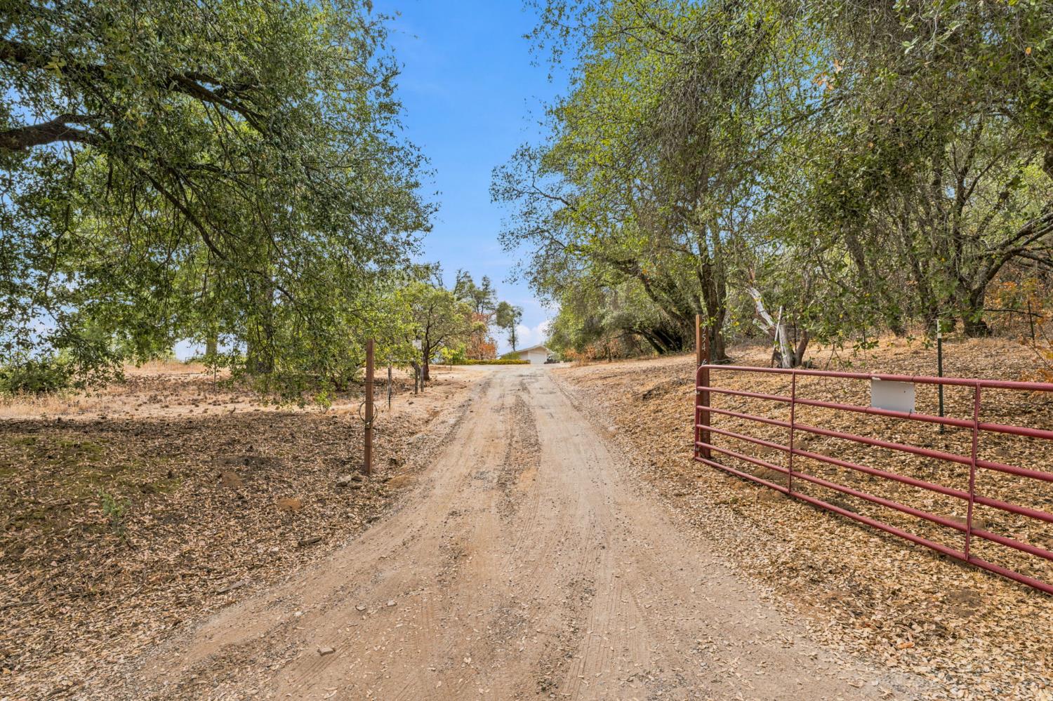 59544 Road 601, Ahwahnee, CA 93601