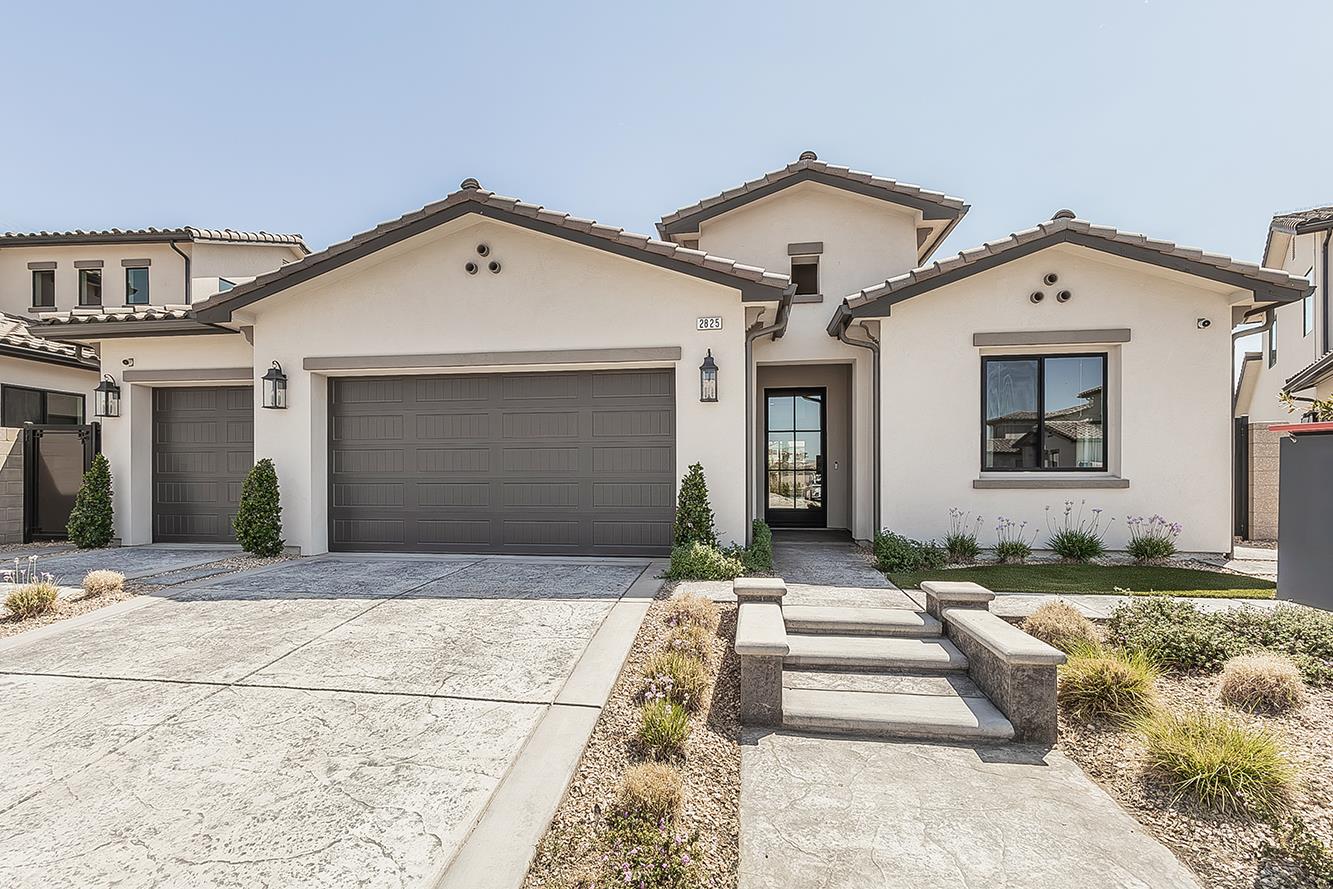 2825 E Beech Tree Dr, Fresno, CA 93730