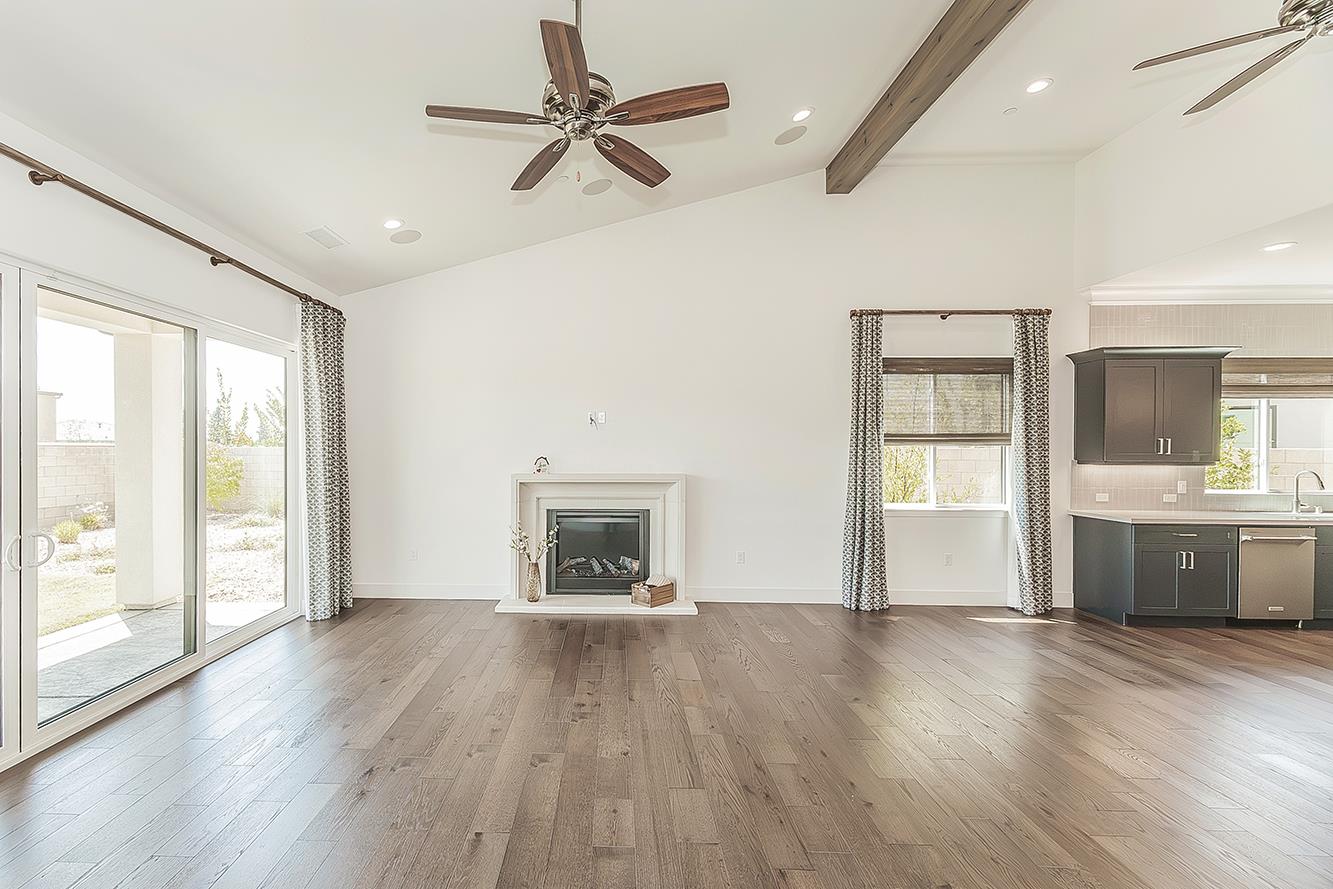 2825 E Beech Tree Dr, Fresno, CA 93730