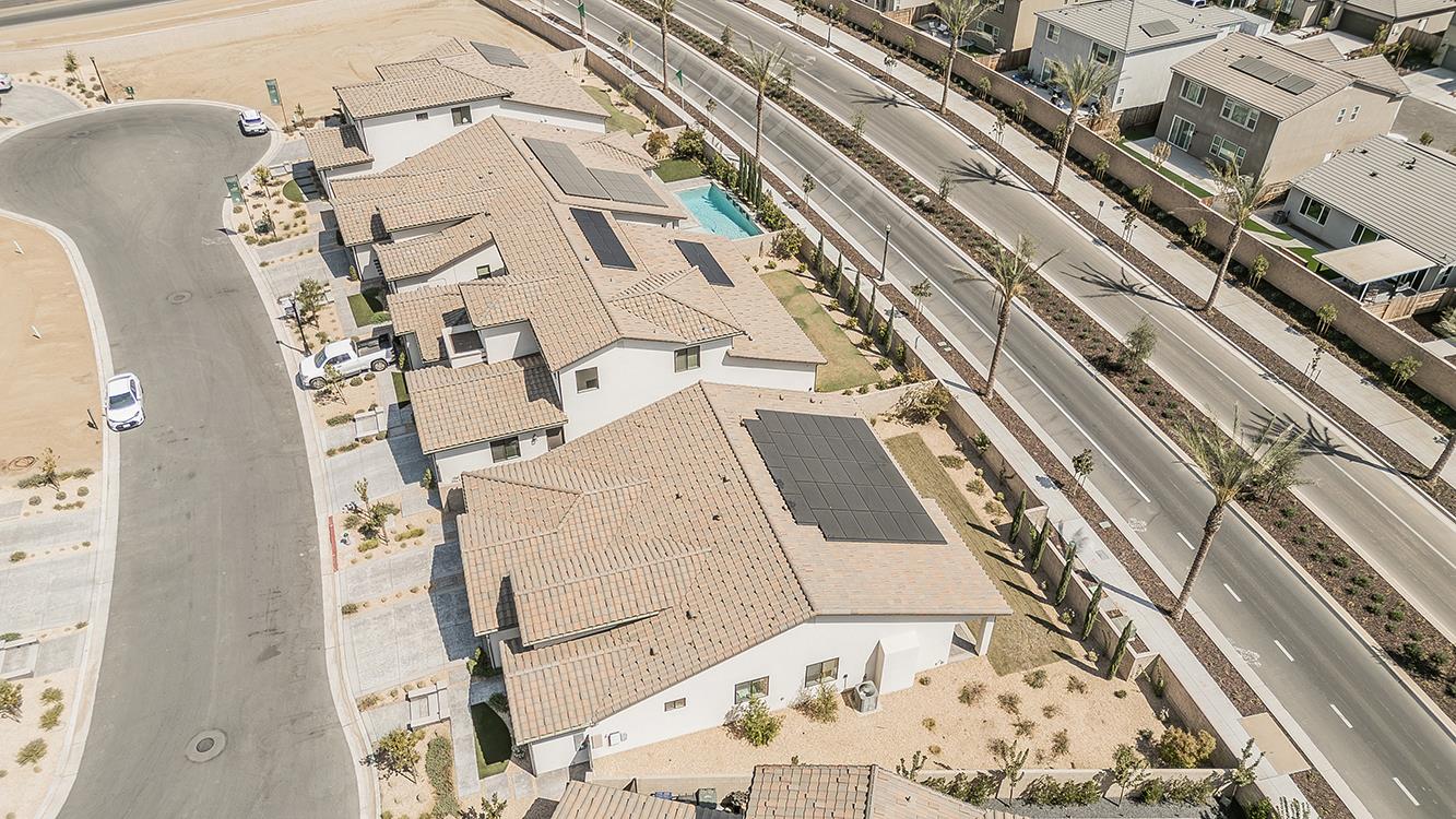2825 E Beech Tree Dr, Fresno, CA 93730