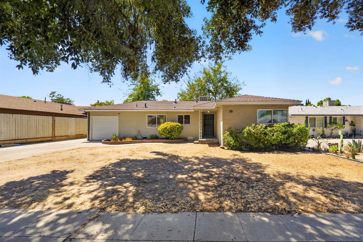 2903 N Fisher St, Fresno, CA 93703