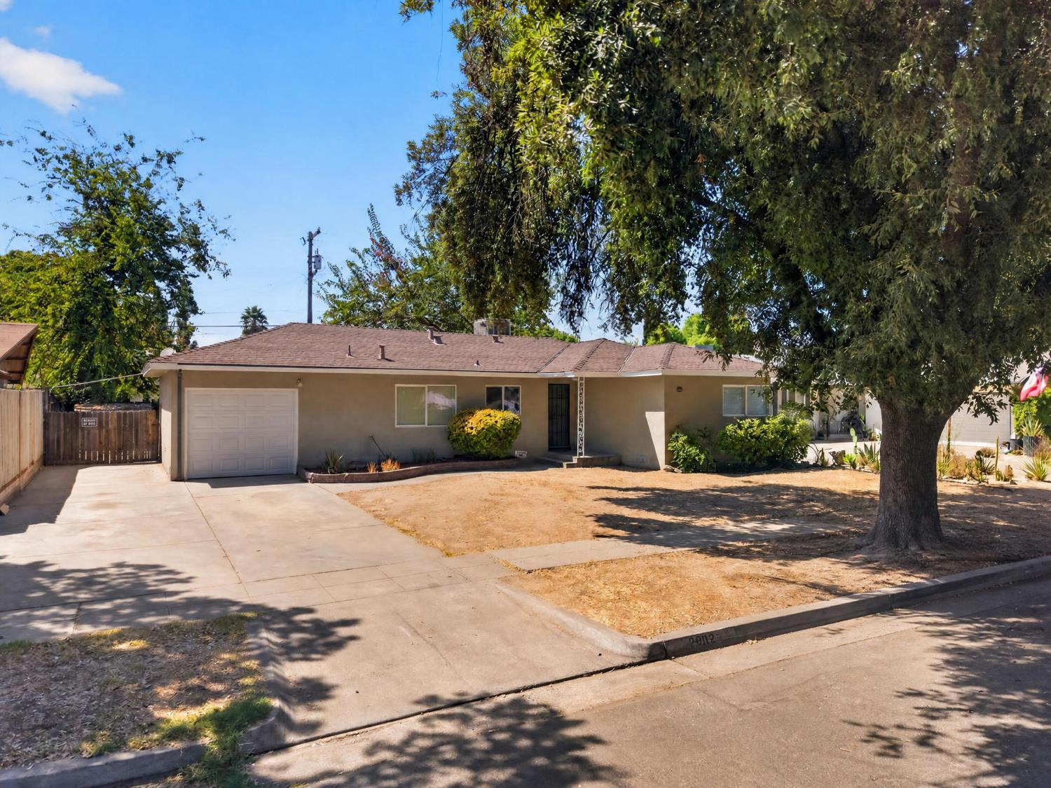 2903 N Fisher St, Fresno, CA 93703