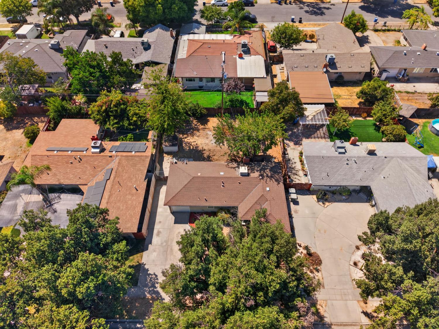 2903 N Fisher St, Fresno, CA 93703