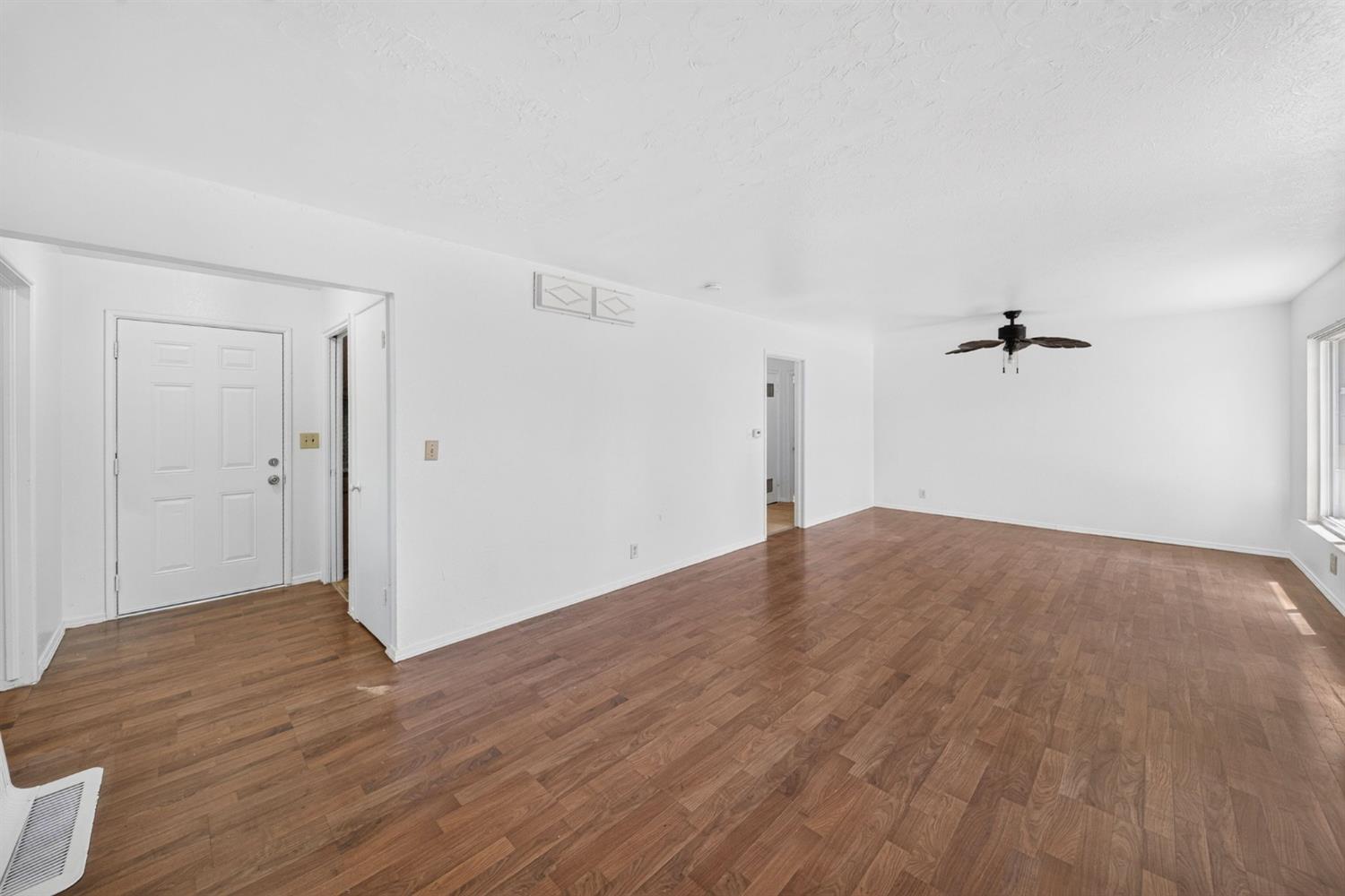 2903 N Fisher St, Fresno, CA 93703
