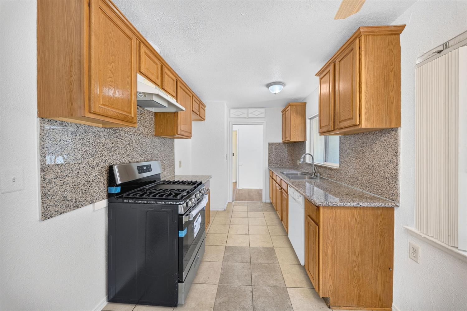 2903 N Fisher St, Fresno, CA 93703
