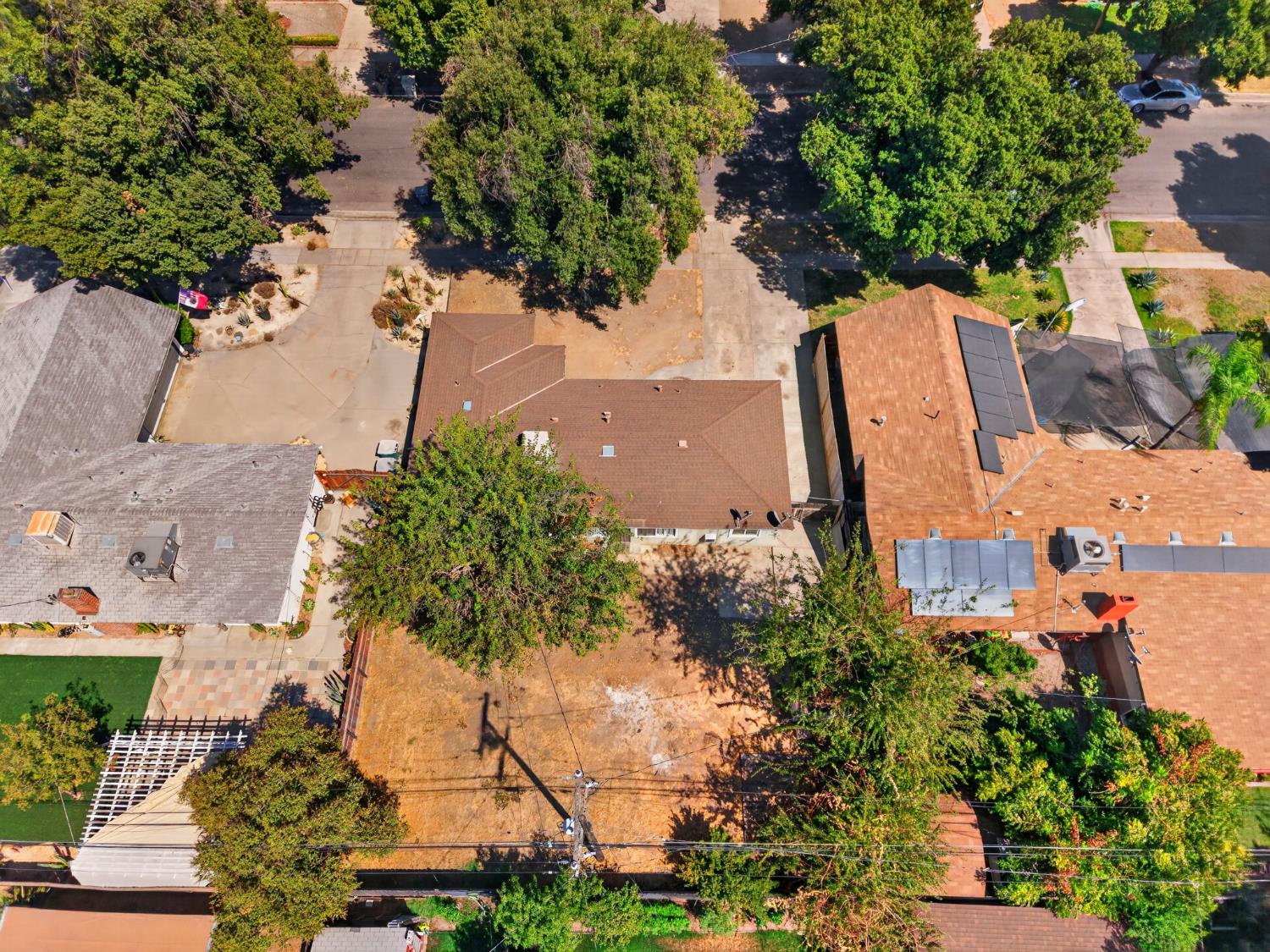 2903 N Fisher St, Fresno, CA 93703