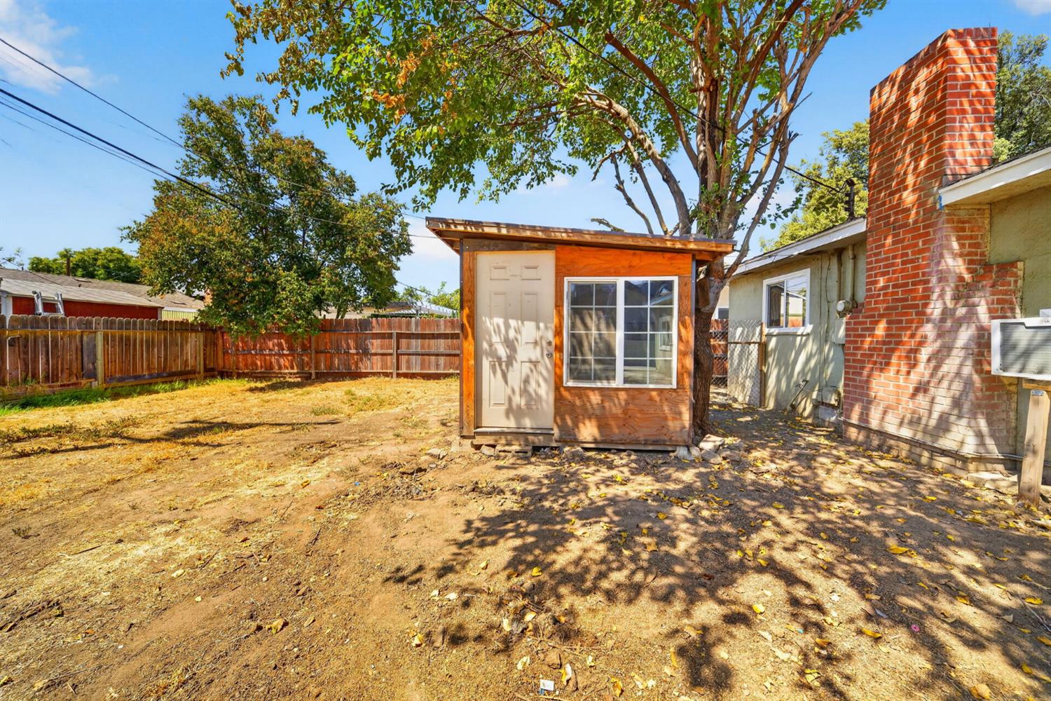 2903 N Fisher St, Fresno, CA 93703