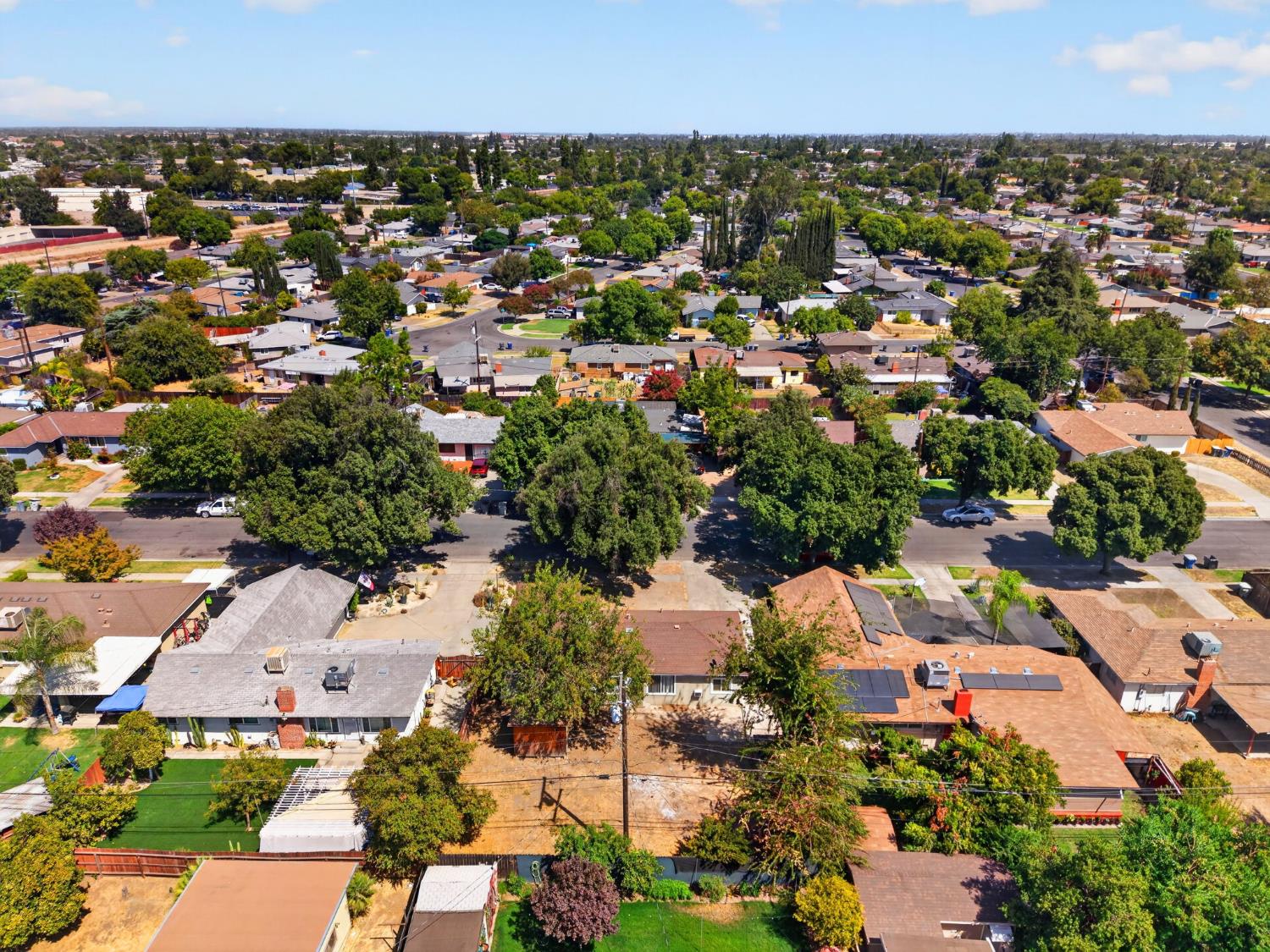 2903 N Fisher St, Fresno, CA 93703