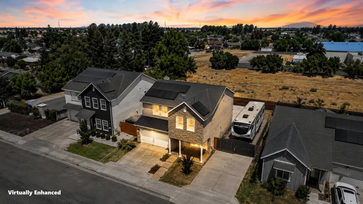 454 S Apricot Ave, Fresno, CA 93727