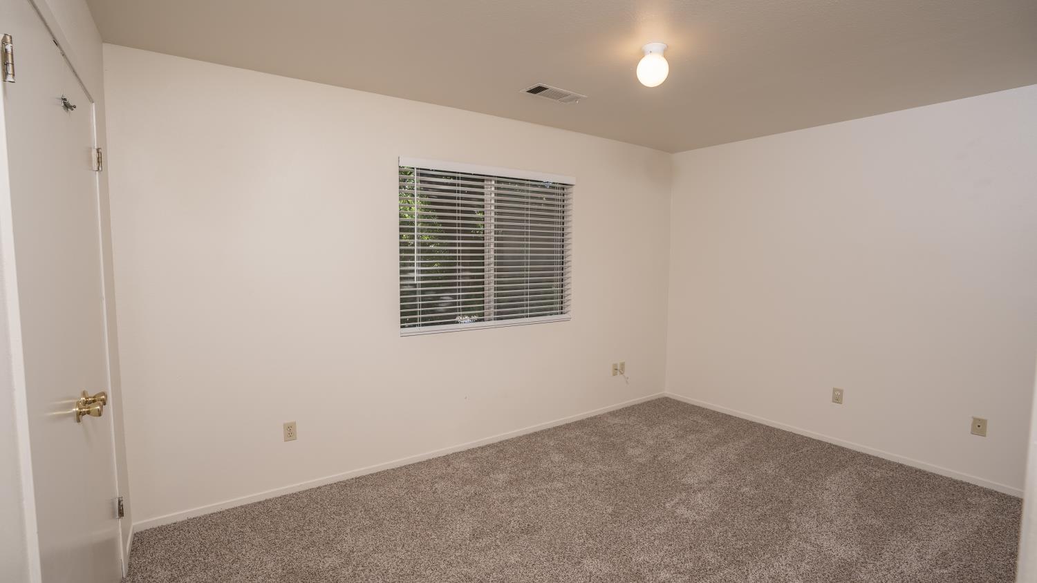 173 N Hayes St, Coalinga, CA 93210