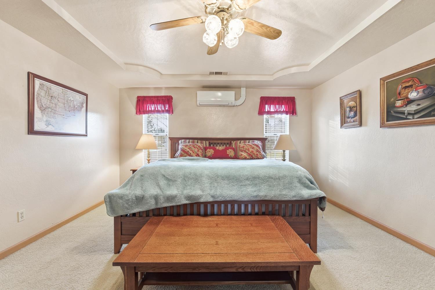 139 E Chestnut, Visalia, CA 93277