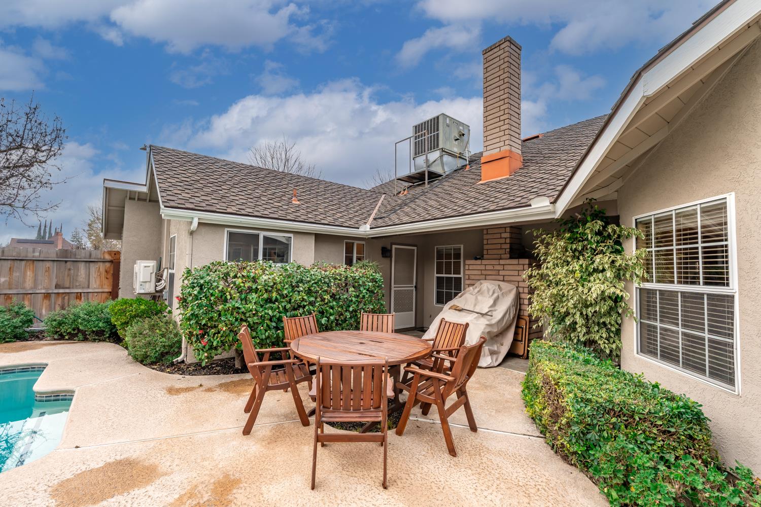 139 E Chestnut, Visalia, CA 93277