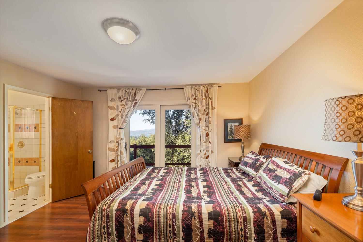 51300 Buckskin Ln, Oakhurst, CA 93644